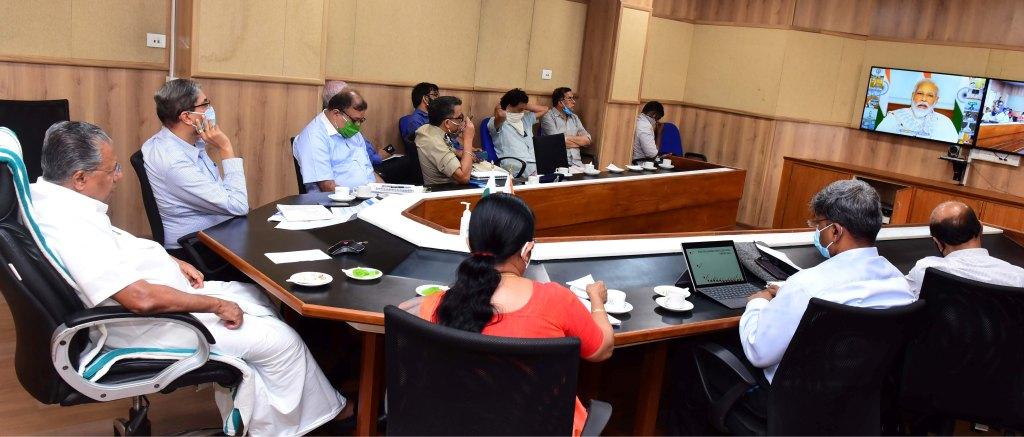 സംസ്ഥാന മുഖ്യമന്ത്രിമാരുമായുള്ള പ്രധാനമന്ത്രിയുടെ  വീഡിയോ കോൺഫറൻസിൽ ബഹു .മുഖ്യമന്ത്രി പങ്കെടുക്കുന്നു 