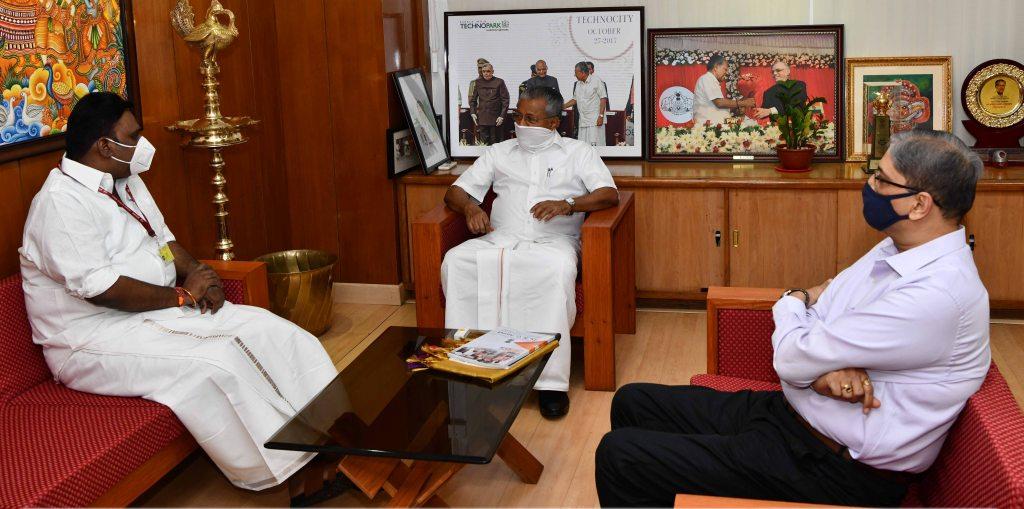 ദേശീയ ബാലാവകാശ സംരക്ഷണ കമ്മീഷൻ അംഗം ഡോ.ആർ .ജി .ആനന്ദ് ബഹു .മുഖ്യമന്ത്രിയെ സന്ദർശിക്കുന്നു