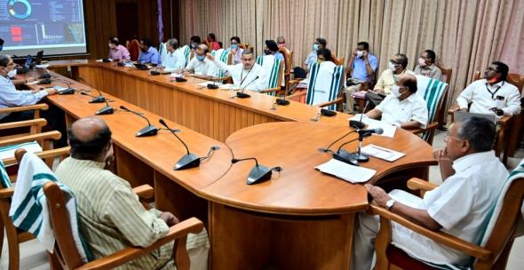 കിഫ് ബി പദ്ധതികളുടെ പ്രവർത്തന പുരോഗതി വിലയിരുത്താൻ ബഹു. മുഖ്യമന്ത്രിയുടെ അധ്യക്ഷതയിൽ നടന്ന യോഗം 